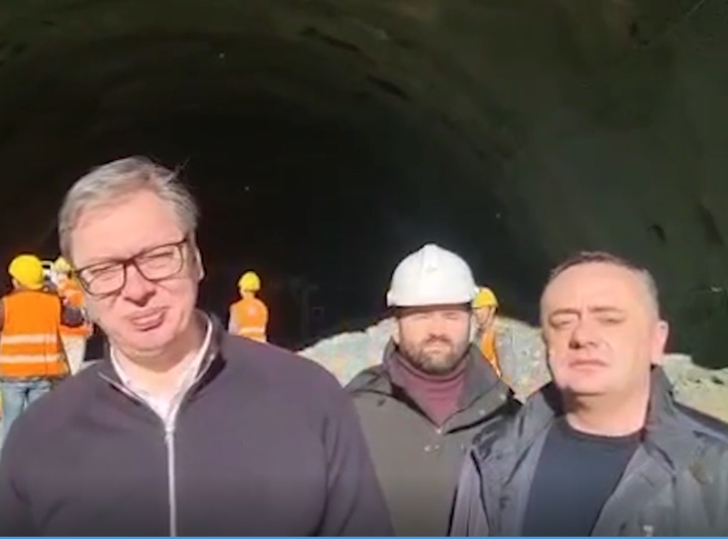 Predsednik Vučić obišao radove na izgradnji Fruškogorskog koridora