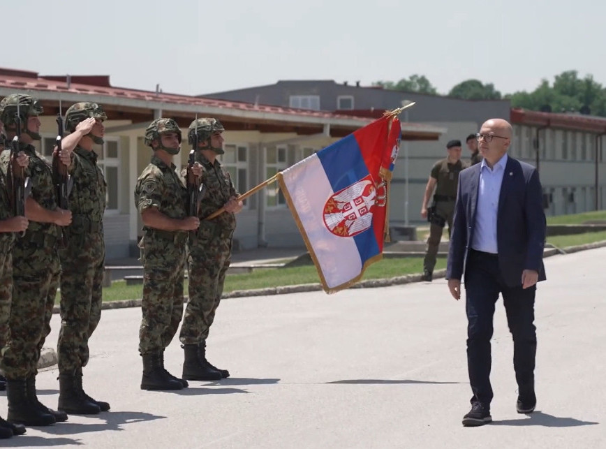 Vučević čestitao Dan Vojske Srbije