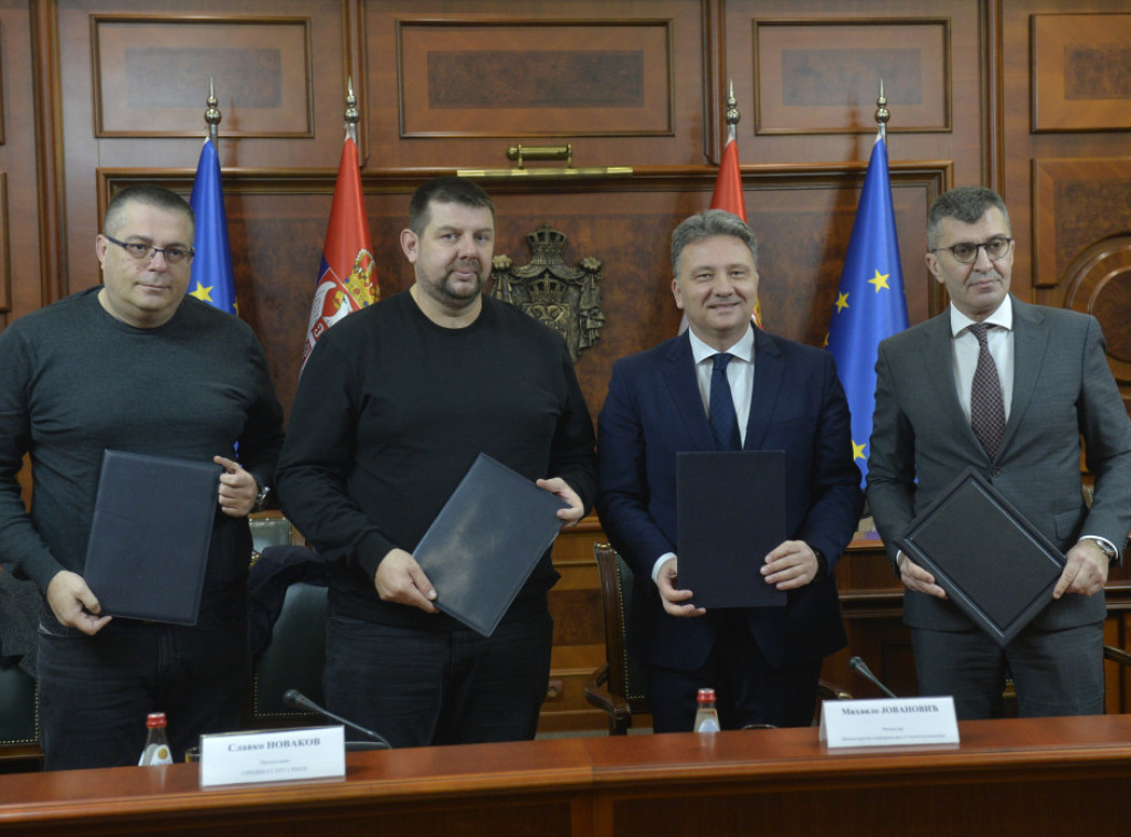 Mihailo Jovanović i Zoran Đorđević potpisali aneks kolektivnog ugovora sa sindikatima Pošte