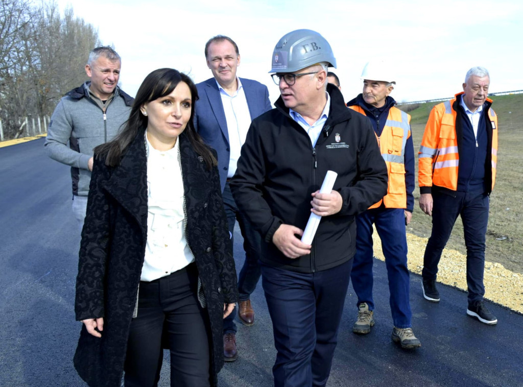 Vesić: U obnovu lokalnih i regionalnih puteva uložićemo još dve milijarde evra