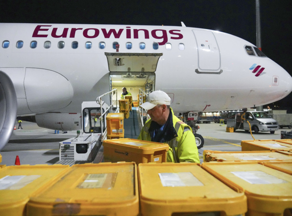 Nemačka pošta obustavlja letove sa isporukama domaćih pisama nakon 62 godine