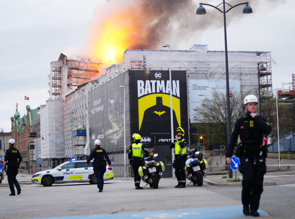 Požar u bivšoj zgradi berze u Kopenhagenu