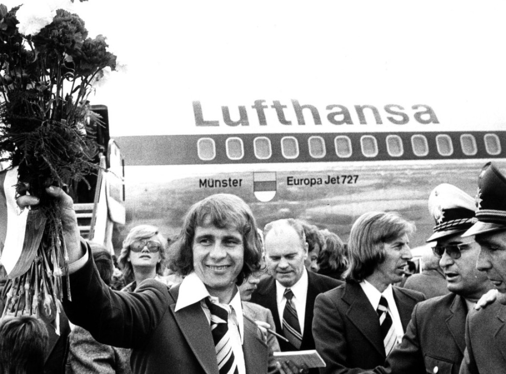 Preminuo legendarni fudbaler Bernd Holcenbajn, svetski prvak sa Nemačkom 1974.