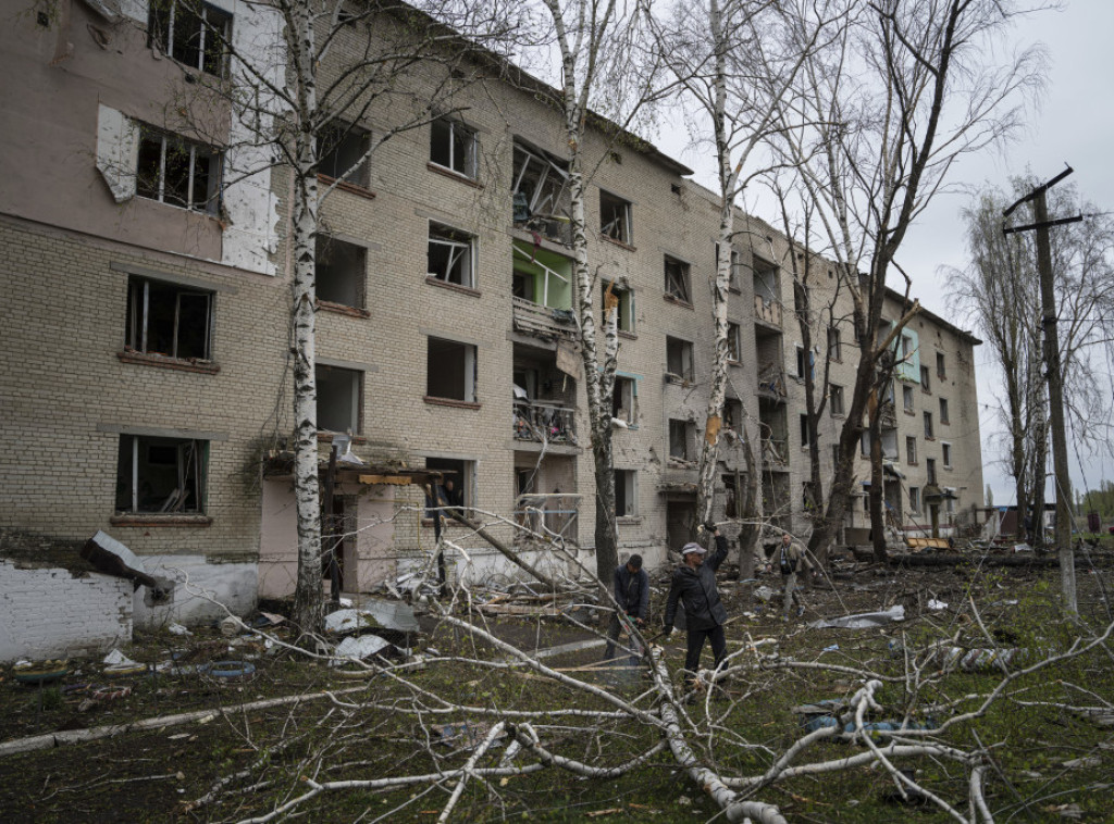 Ruske snage pogodile industrijski kompleks u Harkovu