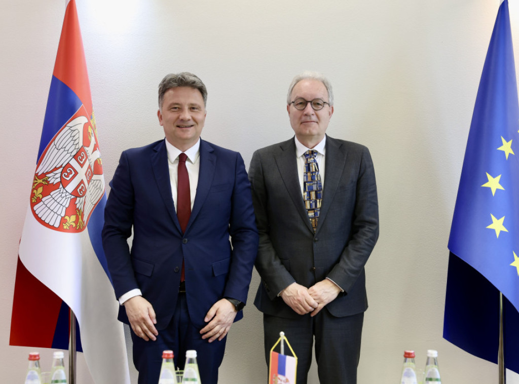 Ministar Jovanović s direktorima GEANT i AMRES o unapređenju saradnje