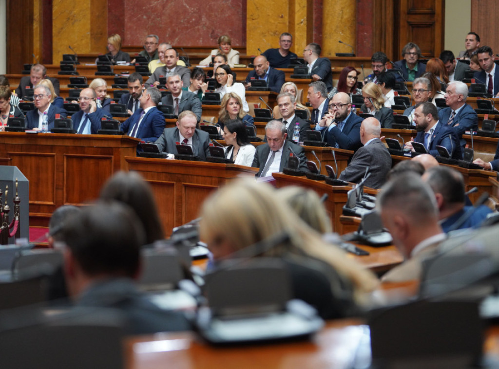 Poslanici završili raspravu, glasanje u Skupštini Srbije zakazano za danas u 10 časova