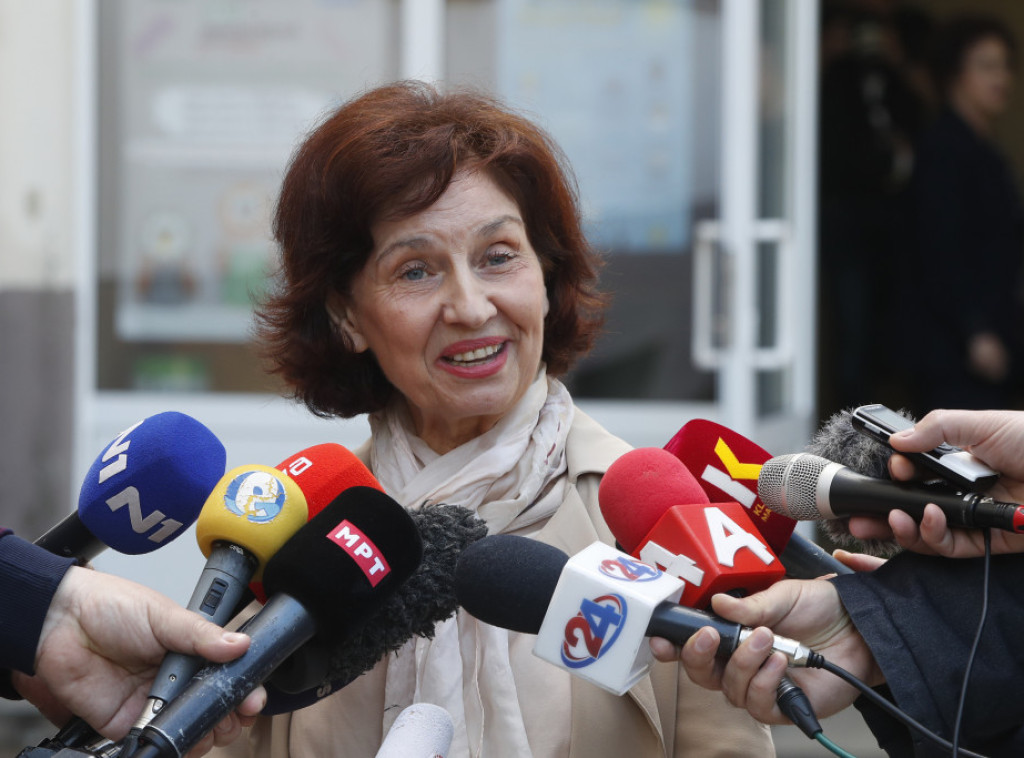 Gordana Šiljanovska Davkova vodi ispred Pendarovskog na predsedničkim izborima u Severnoj Makedoniji