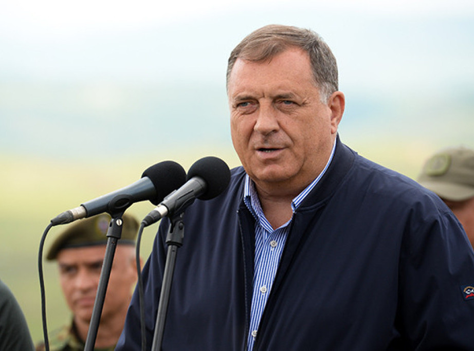 Dodik: Odluka o prekidu saradnje sa ambasadama doneta zbog zakona o imovini