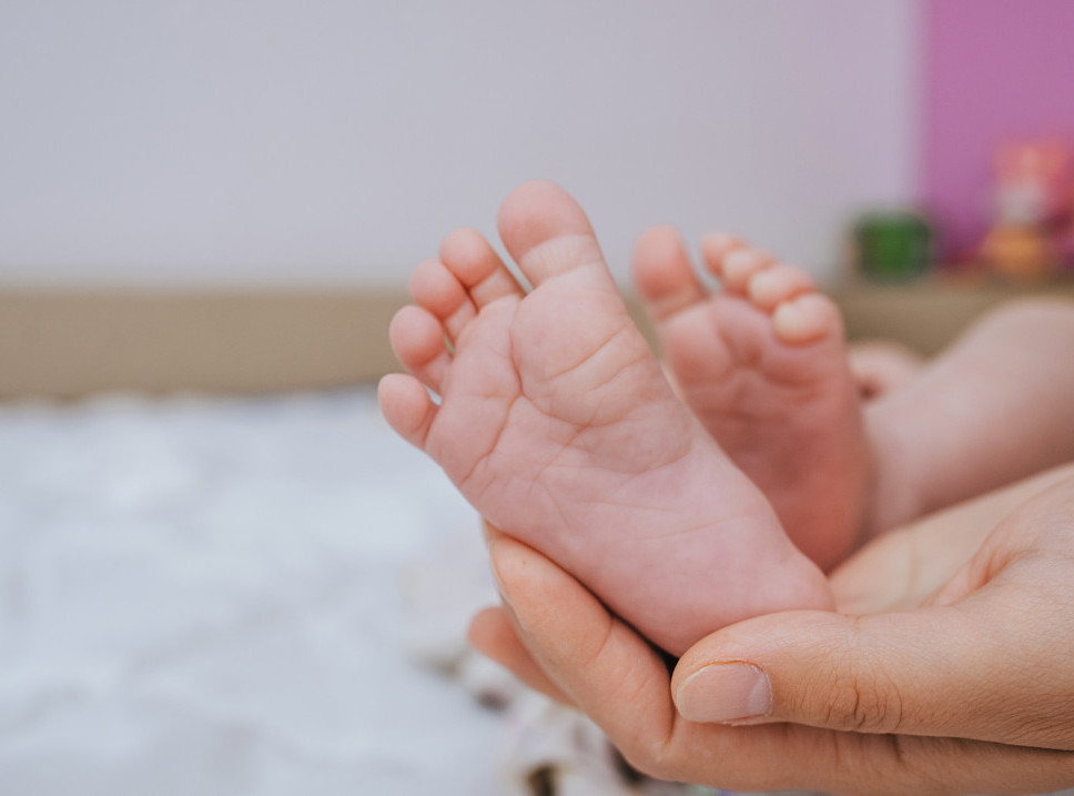 Dečak prva beba rođena 2023. u porodilištu u Pasjanu