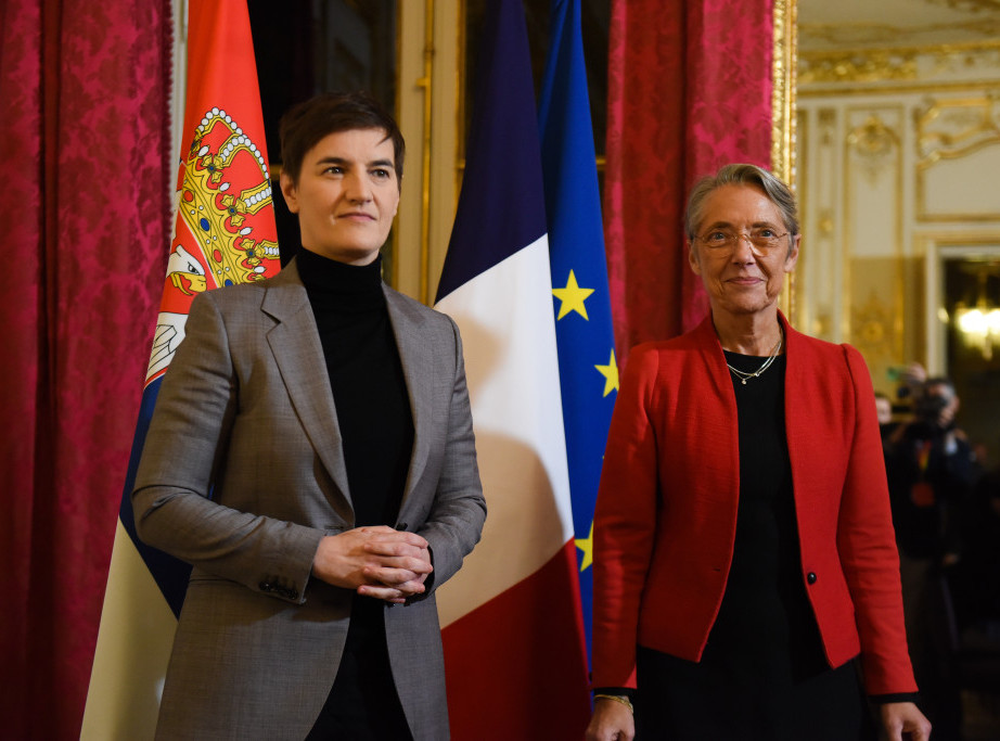 Francuska premijerka dočekala Anu Brnabić u palati Matinjon