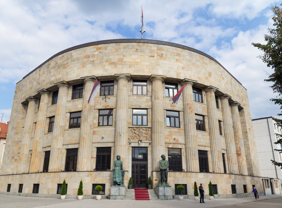 Održan Okrugli sto mladih u NSRS povodom 32. godišnjice Ustava RS