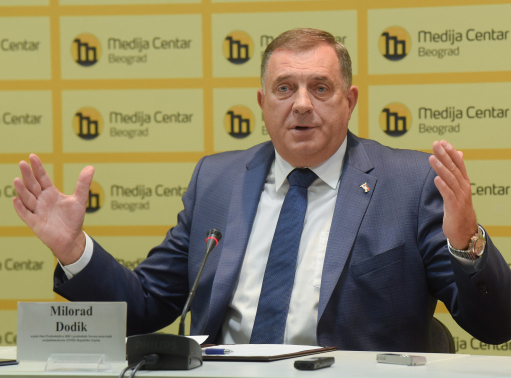 Dodik najoštrije osudio vandalski napad na Sabornu crkvu u Mostaru