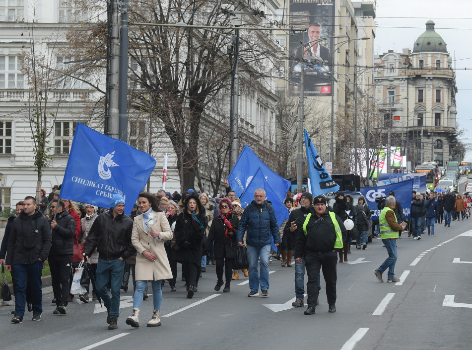 Beograd: Prosvetari organizovali protest, traže hitan obračun sa nasiljem u školama