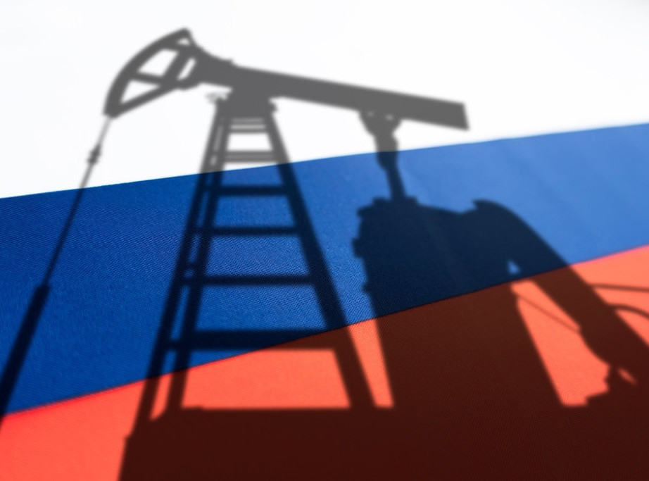 Ministarstvo finansija Rusije: Prosečna cena ruske uralske nafte 57,49 dolara po barelu