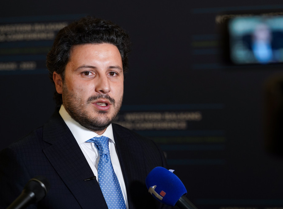 Abazović: Vlada i Savet za nacionalnu bezbednost razmotriće pitanje bezbednosti institucija