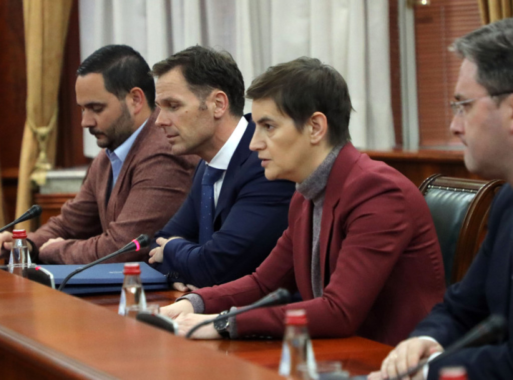 Brnabić razgovarala s predstavnicima Saveza samostalnih sindikata Srbije: Dijalog najbolji način za rešavanje problema