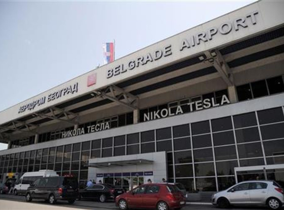 Zapalio se kamion kod aerodroma "Nikola Tesla"