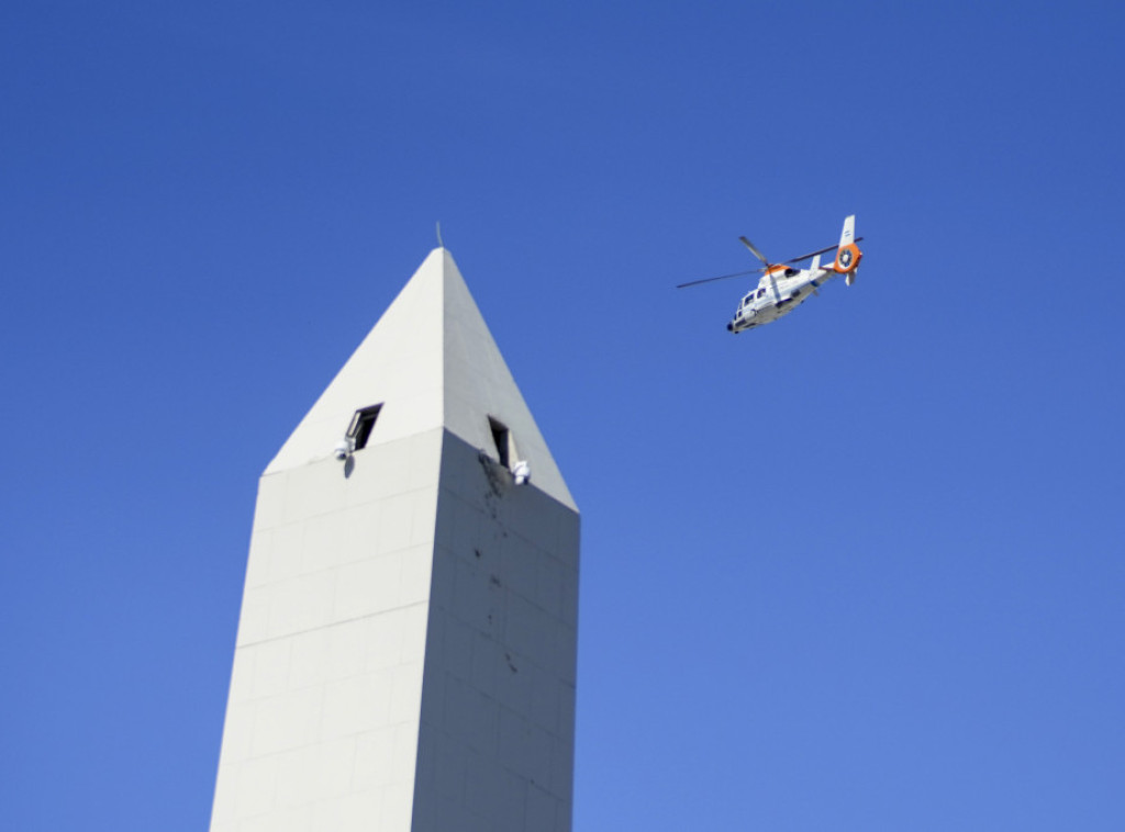 Fudbaleri Argentine helikopterom obilaze Buenos Ajres