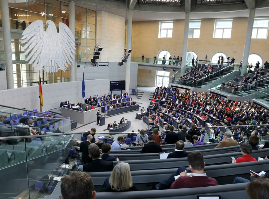 Predlog da novi poslovnik Bundestaga ima strože kazne za poslanike