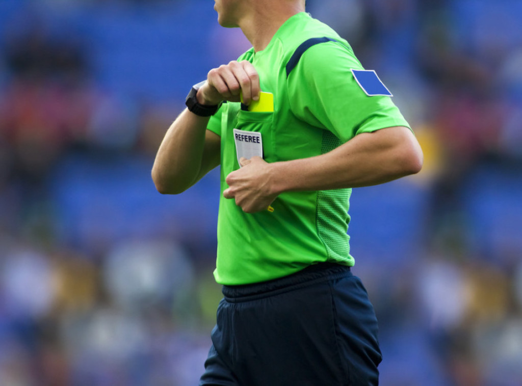 Švajcarski sudija Sandro Šarer određen za glavnog arbitra meča Slovenija - Danska