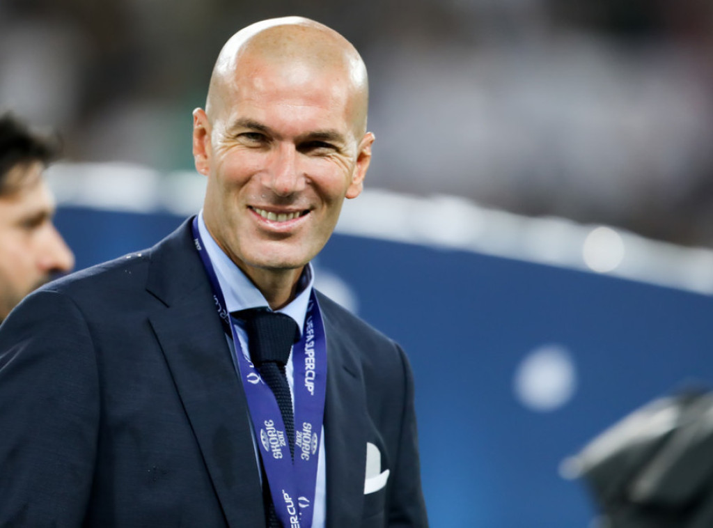 Mundo deportivo: Zinedin Zidan preuzima Pari Sen Žermen na kraju sezone