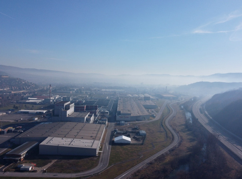 Pirot: Zbog prevrtanja cisterni s amonijakom saobraćaj i dalje u prekidu