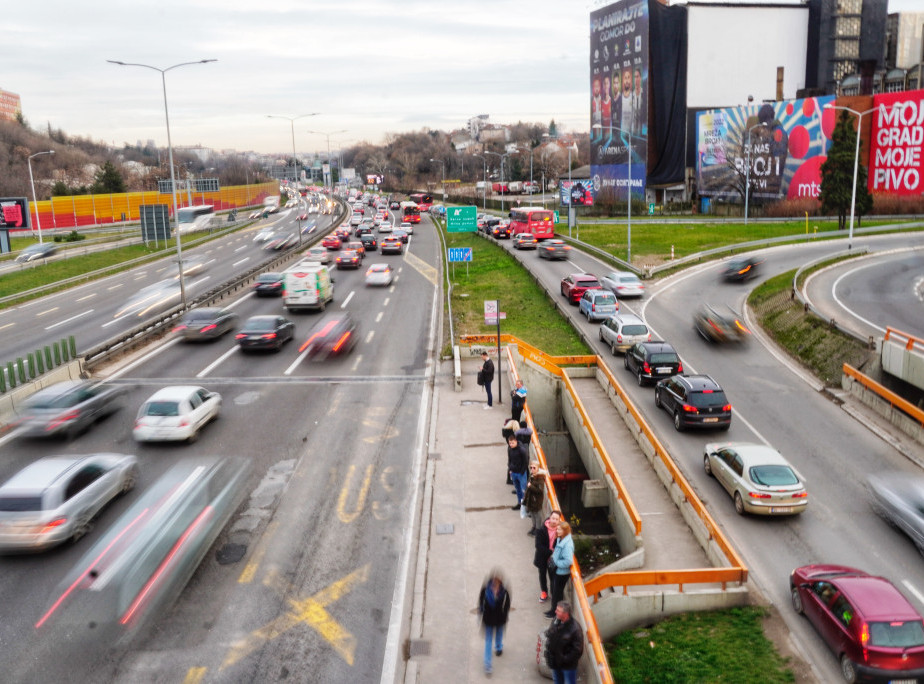 AMSS: Pojačan saobraćaj, autobusi za izlaz na Preševu čekaju 40 minuta