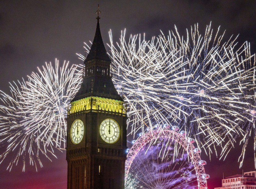 London, Pariz, Berlin i Atina uz vatromete ušli u 2023. godinu