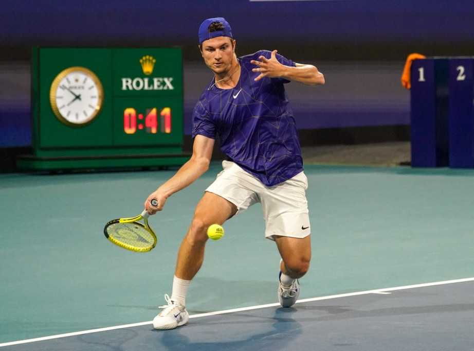 Srpski teniser Miomir Kecmanović u osmini finala turnira u Istbornu