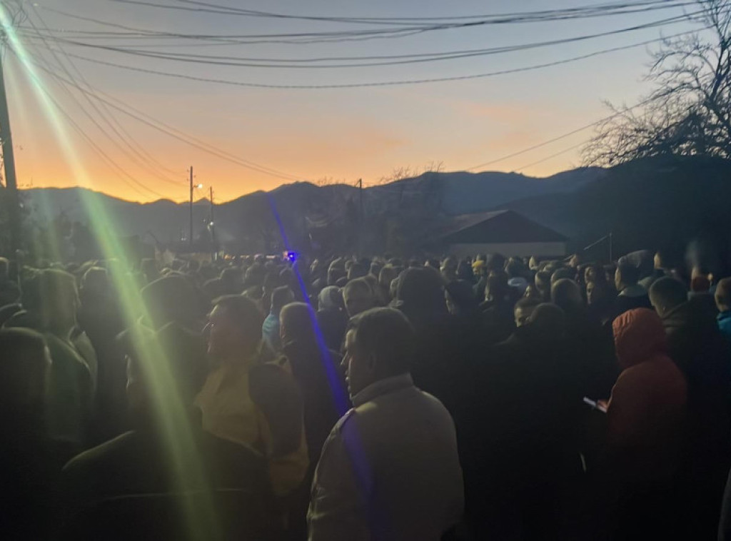 Kosovo Serbs block road in protest against shooting of Serb youths