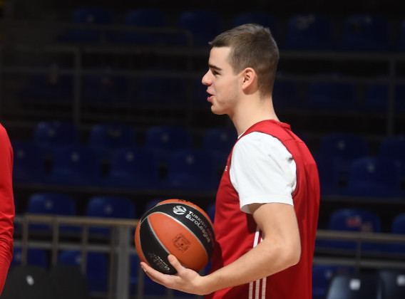 Košarkaš Crvene zvezde Nikola Topić delimično pokidao prednji ukršteni ligament