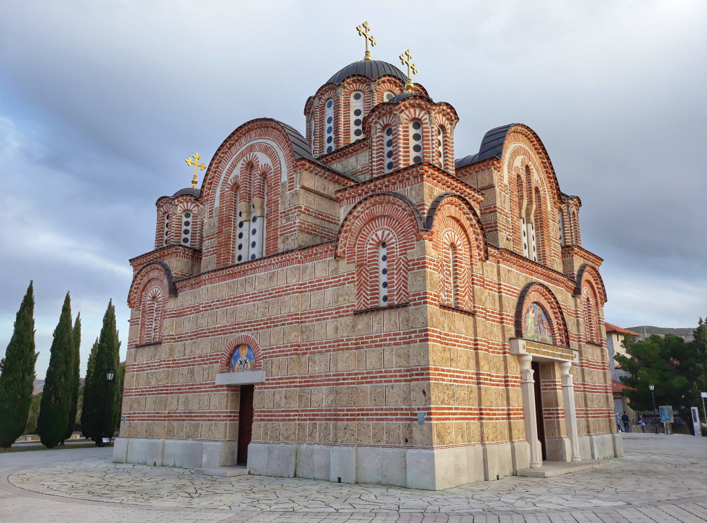 U Trebinju krenula litija povodom slave grada, učestvuje i Dodik