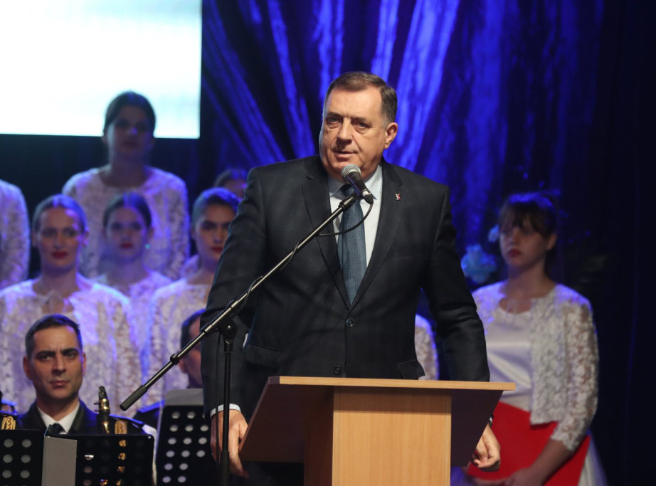 Dodik: Uprkos pretnjama neću ustuknuti od obeležavanja Dana Republike Srpske