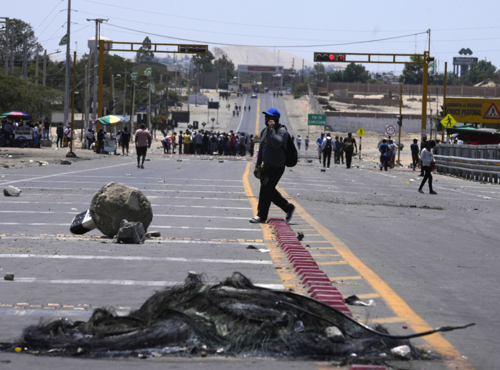 Peru: U regionu Puno nakon nasilnih protesta uveden policijski čas