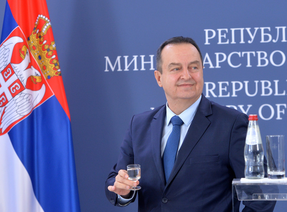 Dacic hosts New Year reception for gov't ministers, foreign diplomats