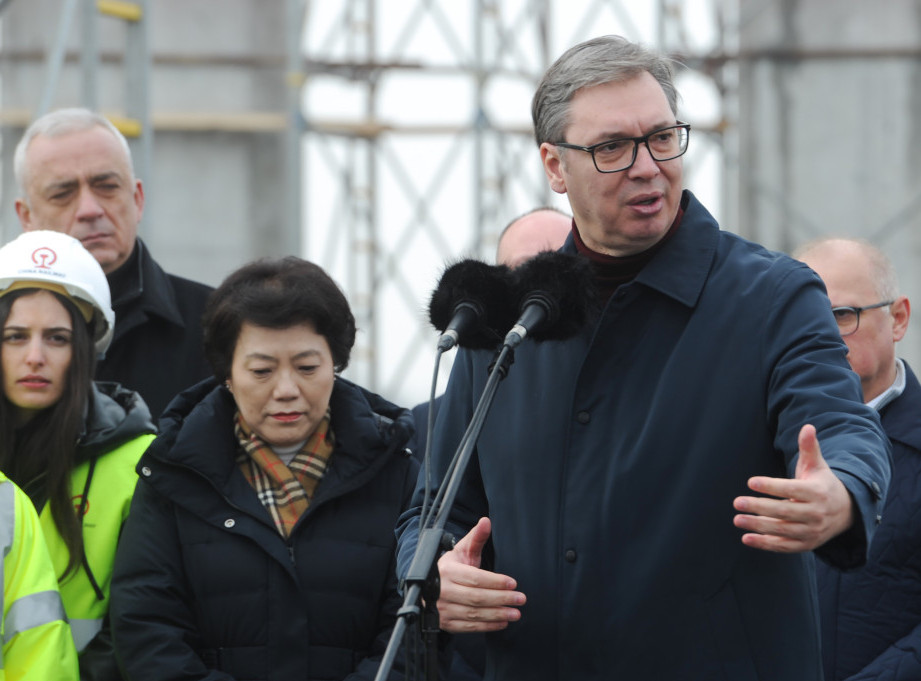 Vučić: Zamolili smo Kineze da ubrzaju radove na izgradnji brze pruge Novi Sad-Subotica za bar šest meseci