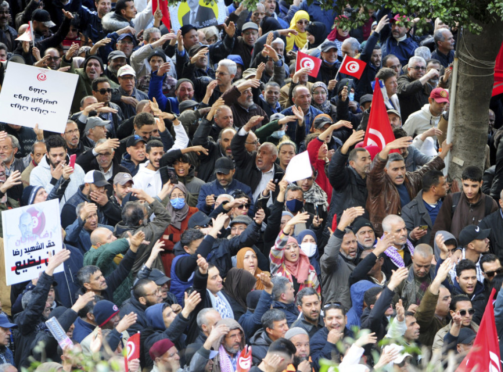 U Tunisu održani masovni protesti protiv predsednika Saida