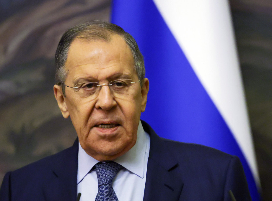 Lavrov: Rusija će nastaviti da sprovodi svoju politiku bez obzira na pretnje
