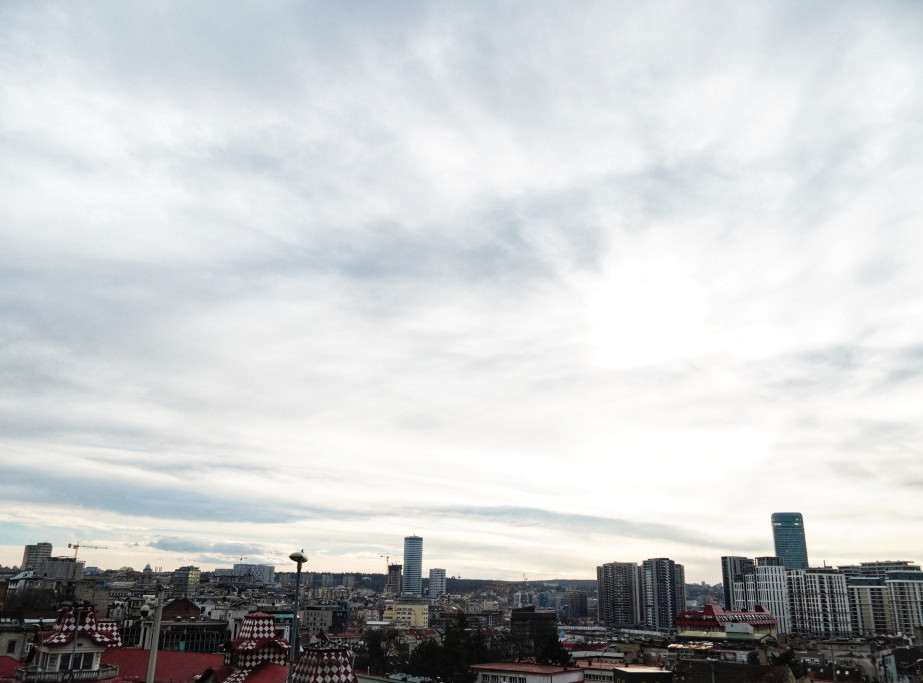 Vreme danas oblačno, u većem delu zemlje suvo, maksimalna temperatura od 7 do 11 stepeni