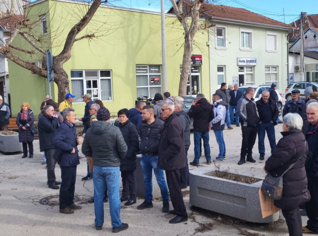 Čačak: Građani protestovali zbog isplate eksproprisane imovine