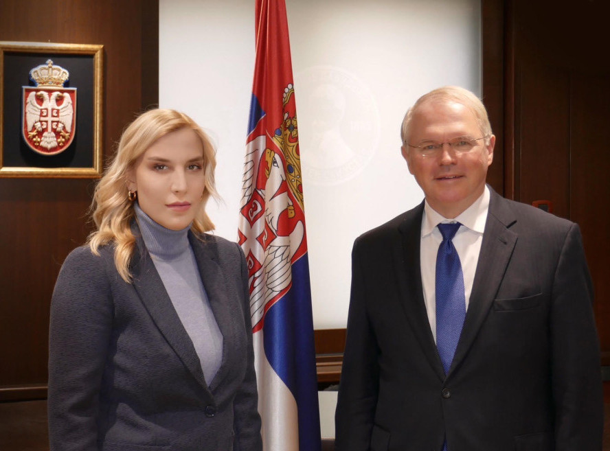 Ministarka pravde Maja Popović sastala se sa ambasadorom Kristoferom Hilom