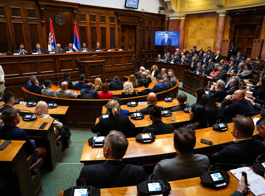 Skupština Srbije završila današnji rad, nastavak sutra