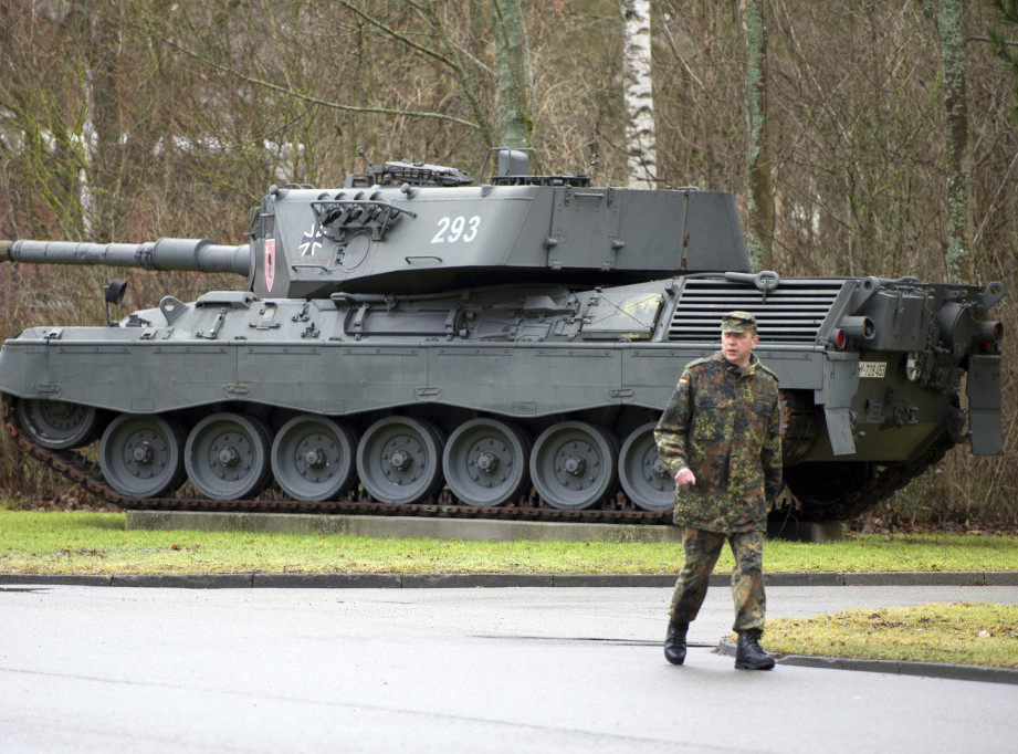 Nemačka vlada odobrila izvoz tenkova "leopard 1" Ukrajini