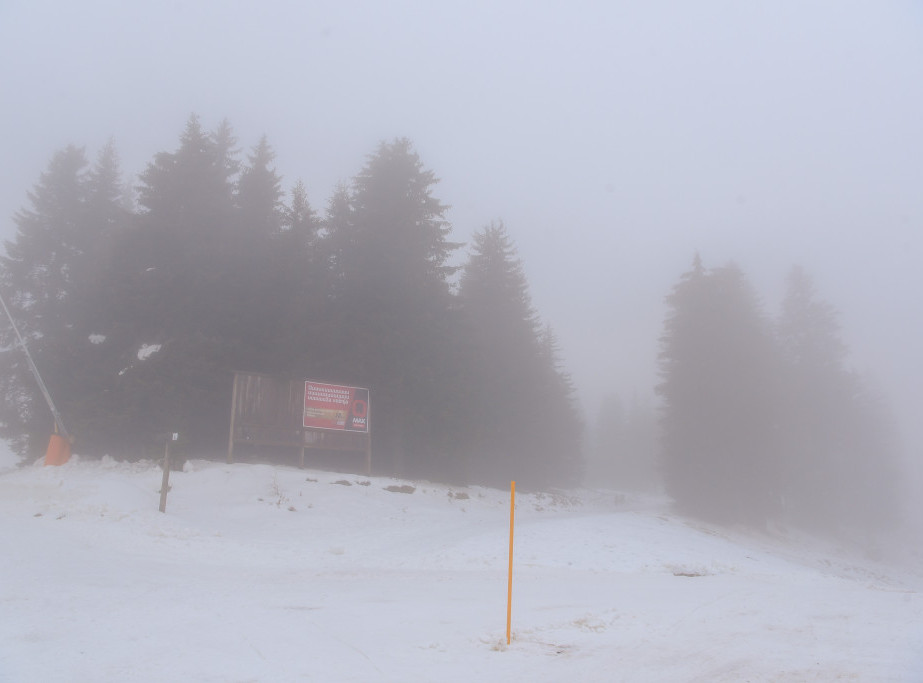 Put Kopaonik-Brus i dalje neprohodan, u Srbiji bez struje 25.000 korisnika