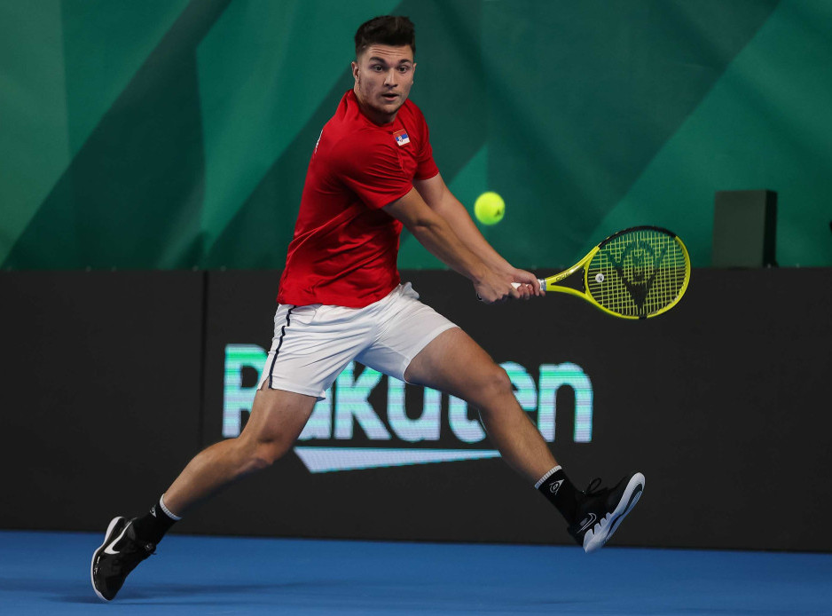 Srpski teniser Miomir Kecmanović u četvrtfinalu ATP turnira u Istbornu