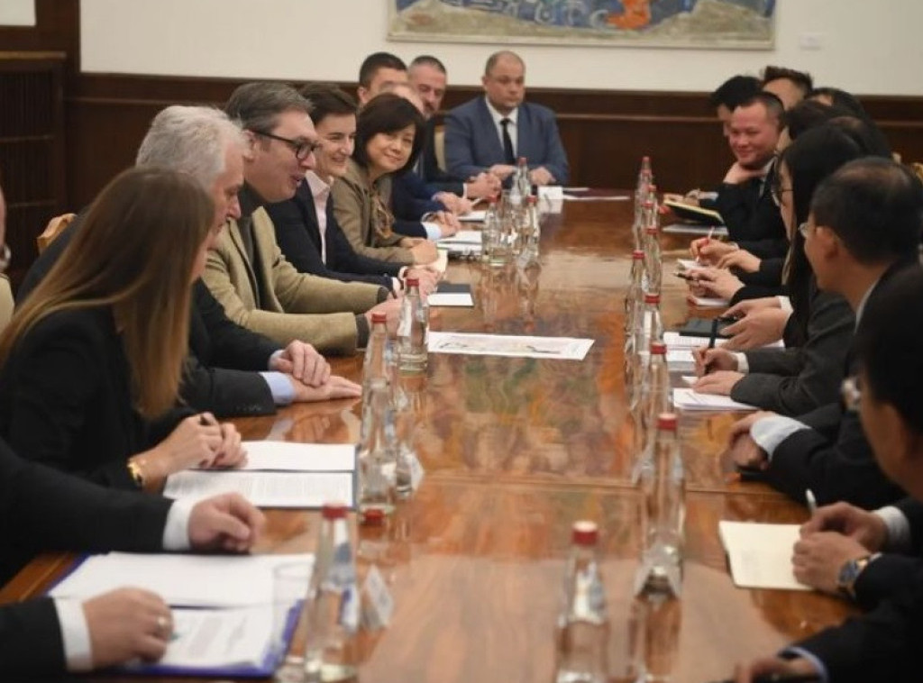 Vucic meets with Serbia Zijin Copper representatives