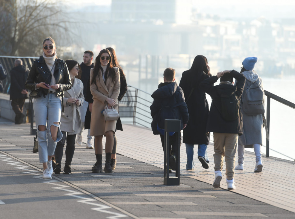 Danas sunčano i toplo, temperatura do 17 stepeni