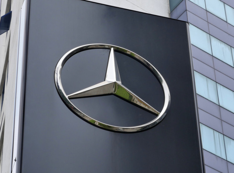 Kompanija Mercedes-Benc zabeležila pad prihoda i profita u drugom kvartalu 2024.