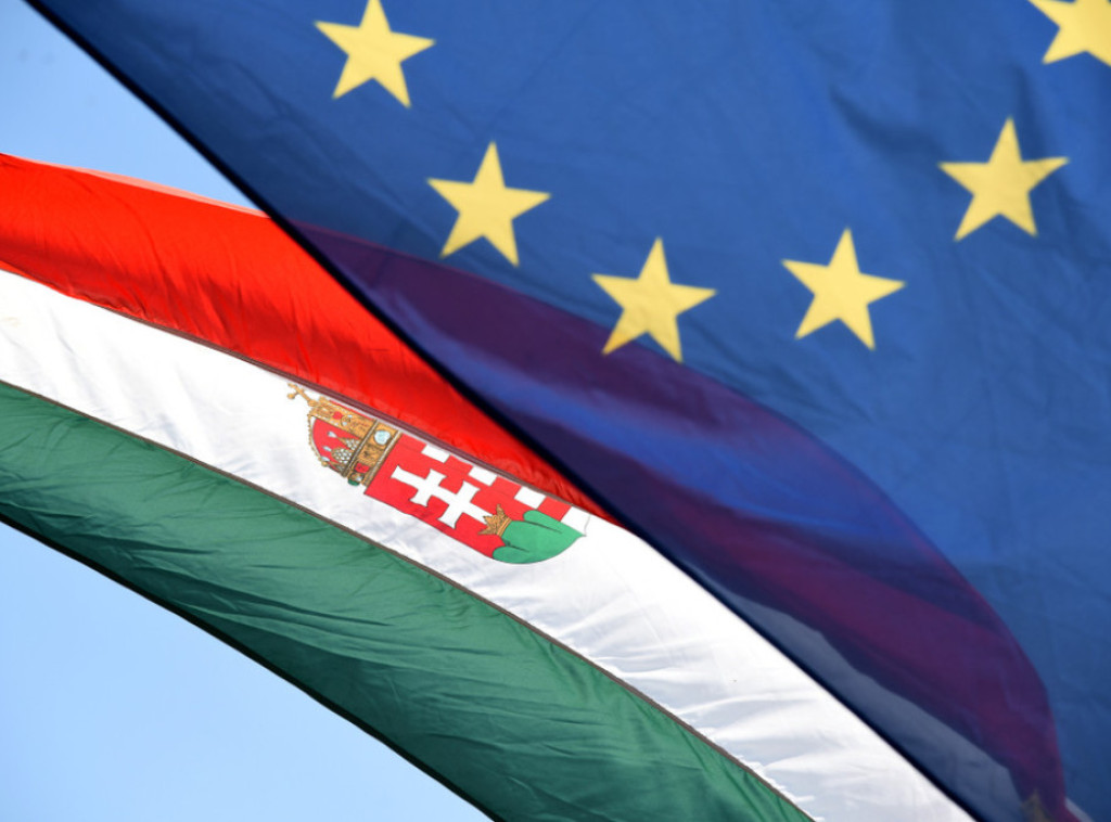 Evropska narodna partija zabrinuta zbog mađarskih viznih olakšica za Ruse i Beloruse