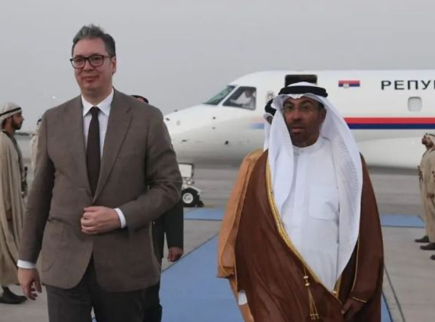 Vučić: Počastvovan sam što učestvujemo na sajmu naoružanja i vojne opreme u UAE